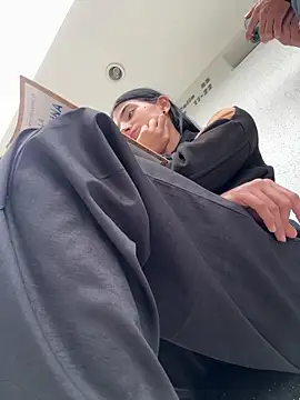 Snapshot of Ema_Rose_ chatting on 02.01.26 Ema Rose online show from 02.01.26