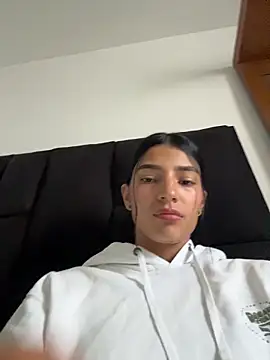 Snapshot of Ema_Rose_ chatting on 02.13.26 Ema Rose online show from 02.13.26