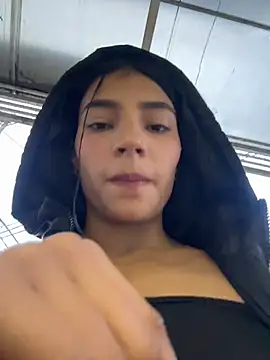 Snapshot of Ema_Rose_ chatting on 02.22.26 Ema Rose online show from 02.22.26