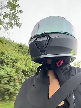 Snapshot of Ema_Rose_ chatting on 03.10.26 Ema Rose online show from 03.10.26