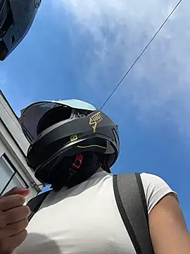 Snapshot of Ema_Rose_ chatting on 04.04.26 Ema Rose online show from 04.04.26