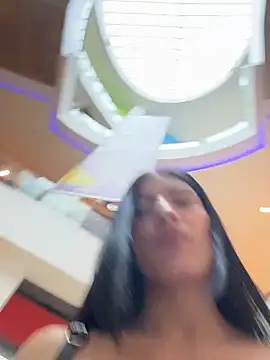 Snapshot of Ema_Rose_ chatting on 04.05.26 Ema Rose online show from 04.05.26