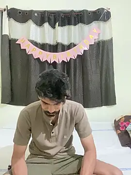 Snapshot of Jennifferrose chatting on 01.15.26 Jennifferrose online show from 01.15.26