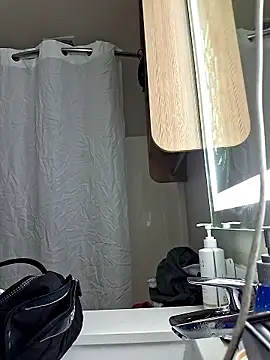 Wanderlus96 online show from 01.12.26