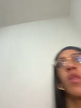 ValentinaEvanz online show from 02.25.26