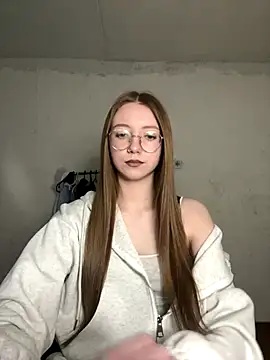 Eseniya  online show from 01.08.26