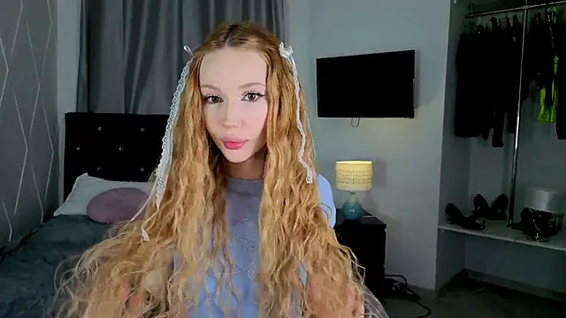 Zoe  Page online show from 01.16.26