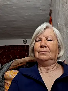 Snapshot of KlaudiaDarling chatting on 05.02.26 KlaudiaDarling online show from 05.02.26