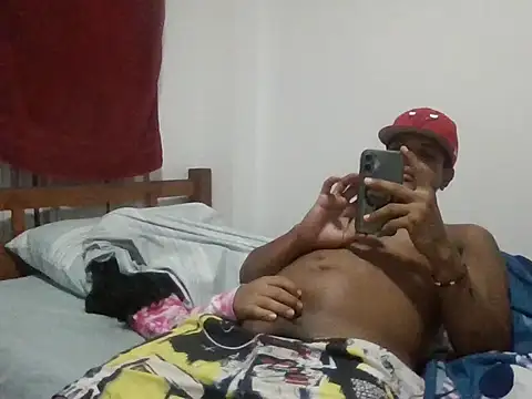 Snapshot of bigdick211292 chatting on 05.11.26 bigdick211292 online show from 05.11.26