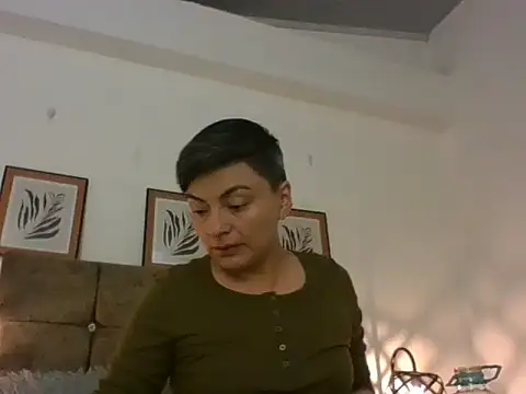 Snapshot of kat_paradise chatting on 02.17.26 kat paradise online show from 02.17.26