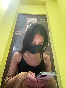 Snapshot of Beauty-pi chatting on 04.10.26 Beauty-pi online show from 04.10.26