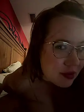 Snapshot of honeybee2033 chatting on 01.09.26 honeybee2033 online show from 01.09.26