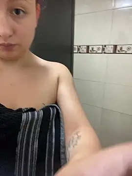 Scarlet auraa online show from 03.04.26