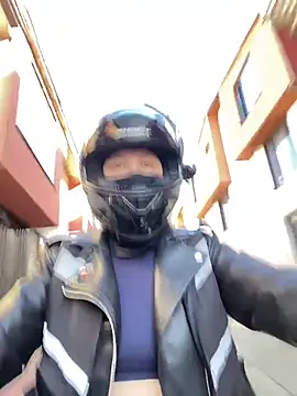 Scarlet auraa online show from 03.20.26