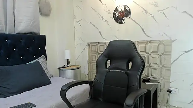 asher lux online show from 04.07.26