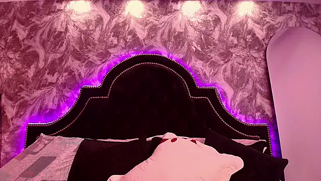 Chloe Connor online show from 03.06.26