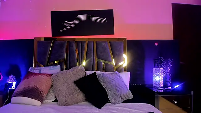 Chloe Connor online show from 03.27.26