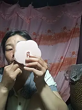 Snapshot of Hiniyk2 chatting on 05.15.26 Hiniyk2 online show from 05.15.26