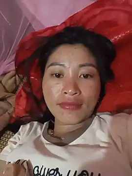 Snapshot of Hiniyk2 chatting on 05.17.26 Hiniyk2 online show from 05.17.26