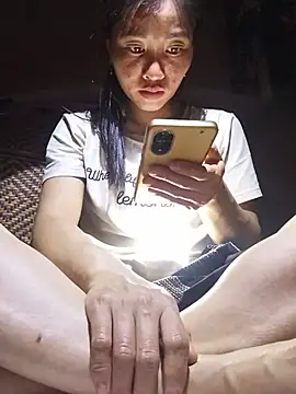 Snapshot of Hiniyk2 chatting on 07.16.26 Hiniyk2 online show from 07.16.26