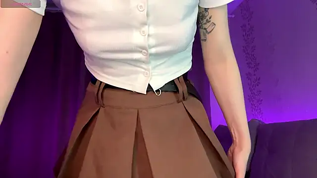 Snapshot of BlondeBun chatting on 02.12.26 BlondeBun online show from 02.12.26