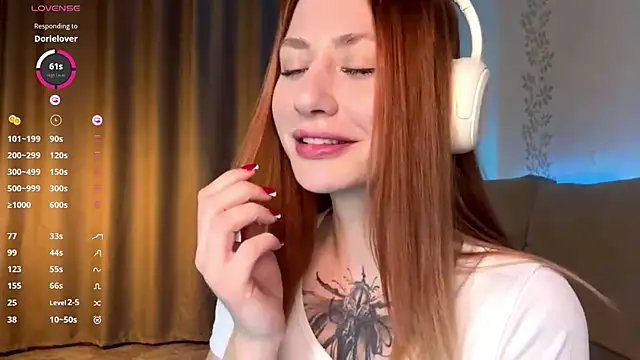 Snapshot of BlondeBun chatting on 02.17.26 BlondeBun online show from 02.17.26