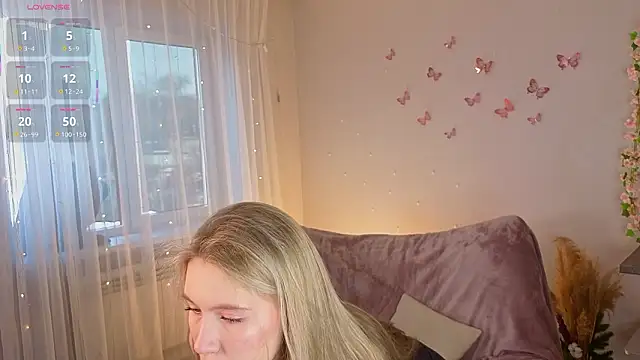 Snapshot of SirenThalassa chatting on 02.11.26 SirenThalassa online show from 02.11.26