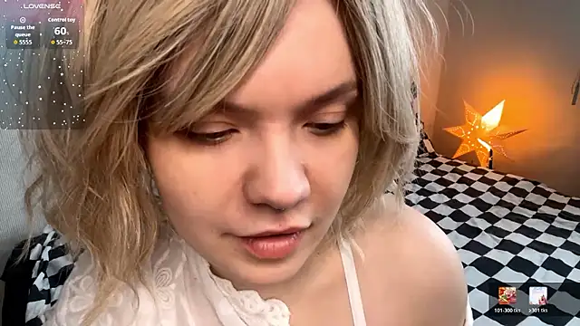 Snapshot of MelliSifuentes chatting on 01.11.26 MelliSifuentes online show from 01.11.26