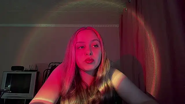 ZoraDearmon online show from 01.11.26