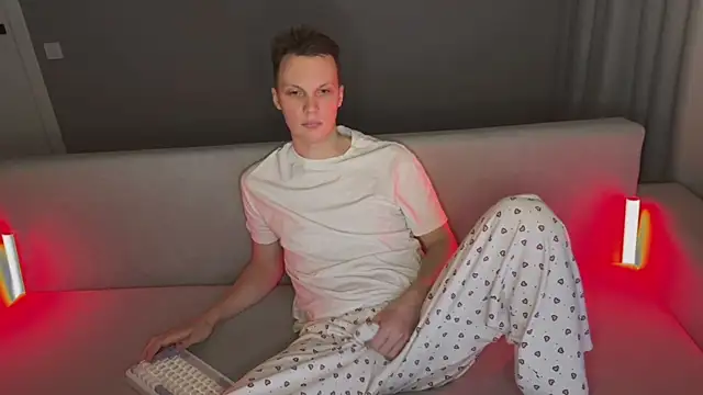 TeddyandMila online show from 01.12.26