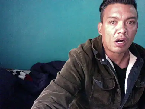 latinomoreno95 online show from 05.22.26