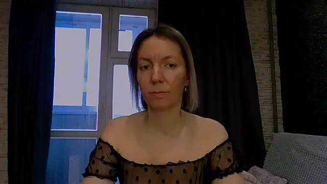 Snapshot of Amanda_Luxe chatting on 02.10.26 Amanda Luxe online show from 02.10.26