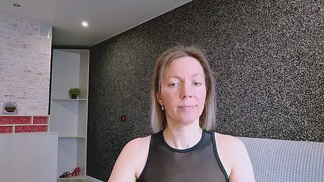 Snapshot of Amanda_Luxe chatting on 03.14.26 Amanda Luxe online show from 03.14.26