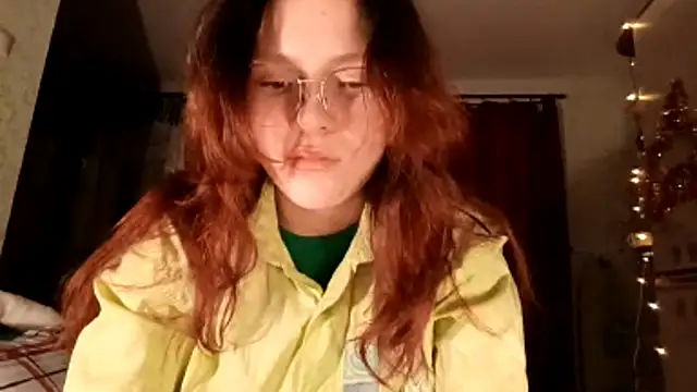 RedheadCuti online show from 01.10.26