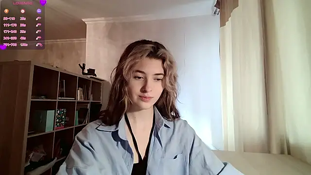 Snapshot of Dia_DeAmas chatting on 03.18.26 Dia DeAmas online show from 03.18.26