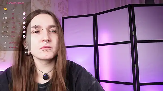 Snapshot of Alice_Goth chatting on 02.08.26 Alice Goth online show from 02.08.26