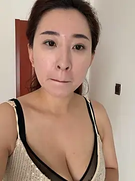 Snapshot of Jingjingxiang-520 chatting on 05.25.26 Jingjingxiang-520 online show from 05.25.26