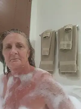 HotAzMilf online show from 04.14.26