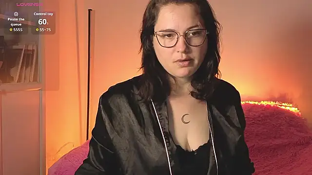 Snapshot of Amilliyans chatting on 01.13.26 Amilliyans online show from 01.13.26