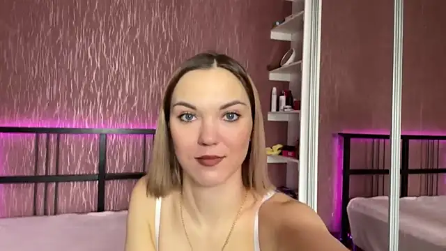 Snapshot of Flora_Amber chatting on 01.16.26 Flora Amber online show from 01.16.26