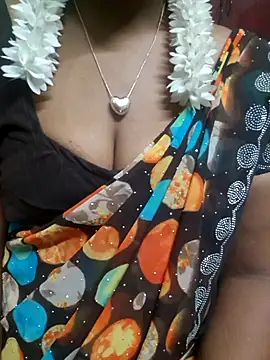 Snapshot of tamil-Diya90 chatting on 01.08.26 tamil-Diya90 online show from 01.08.26