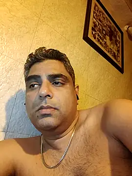 hardnhornybull online show from 03.11.26