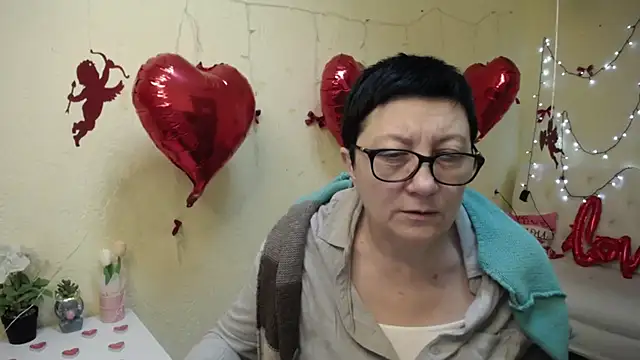 Snapshot of EmilyL0ve chatting on 02.03.26 EmilyL0ve online show from 02.03.26