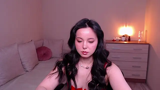 Snapshot of lia_hetty chatting on 04.28.26 lia hetty online show from 04.28.26