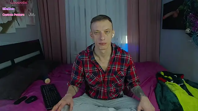 Snapshot of Jamie_Inked chatting on 01.07.26 Jamie Inked online show from 01.07.26