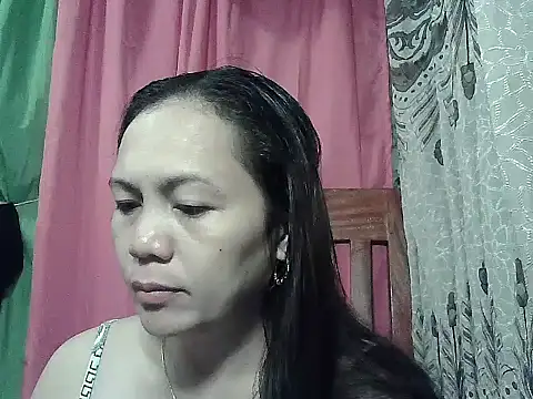 prettymomma24xx online show from 04.21.26