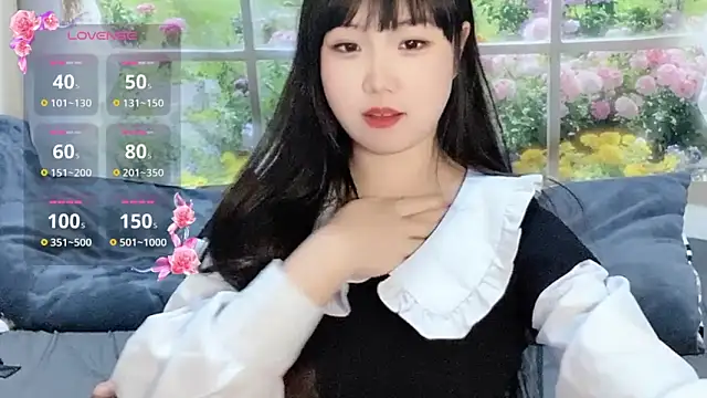 Snapshot of xiaoguai99 chatting on 03.25.26 xiaoguai99 online show from 03.25.26