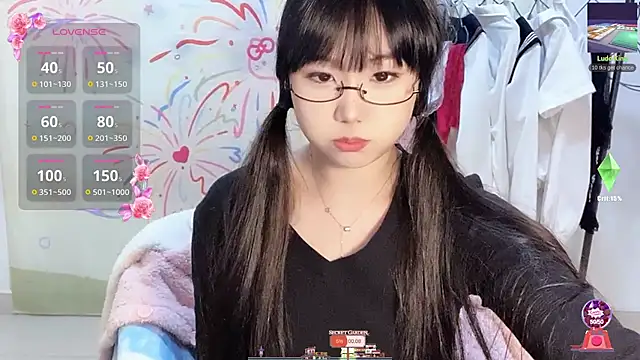 Snapshot of xiaoguai99 chatting on 03.31.26 xiaoguai99 online show from 03.31.26