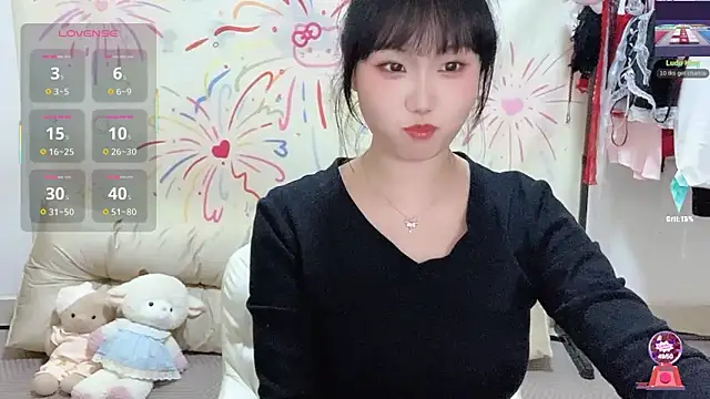 Snapshot of xiaoguai99 chatting on 04.12.26 xiaoguai99 online show from 04.12.26