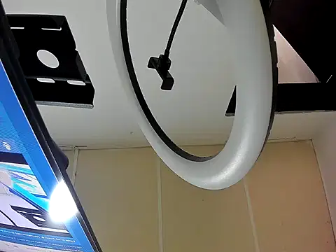 Snapshot of kikihtx chatting on 01.15.26 kikihtx online show from 01.15.26